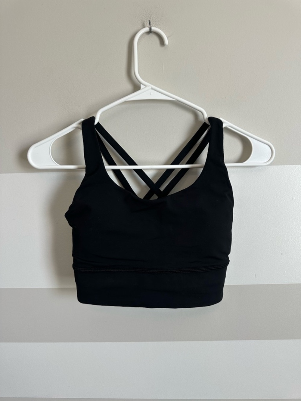 sold 
Lululemon Energy Bra Black size 4 - Picture 4 of 5